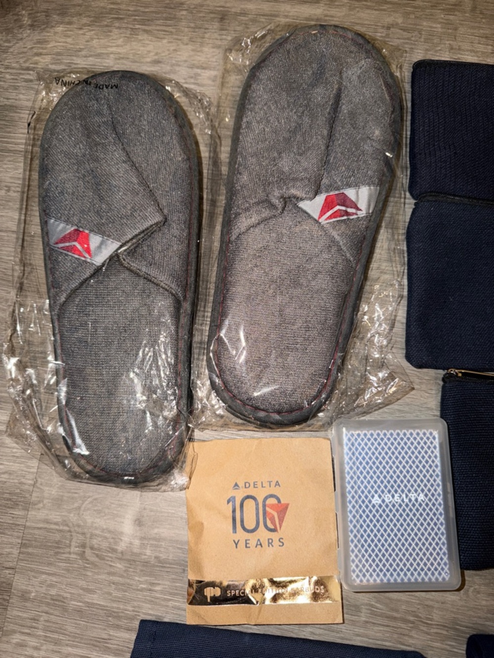 Delta travel set - Picture 3 of 5